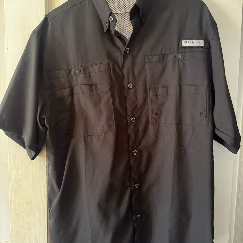 Columbia Men's Black Shirt